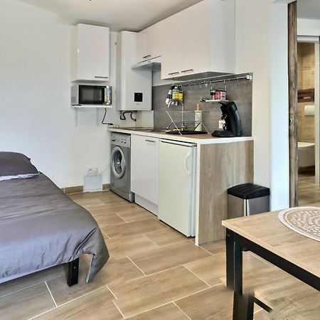Bleu Lavande - Coquet Appartement Ambiance Village Istres Exteriör bild