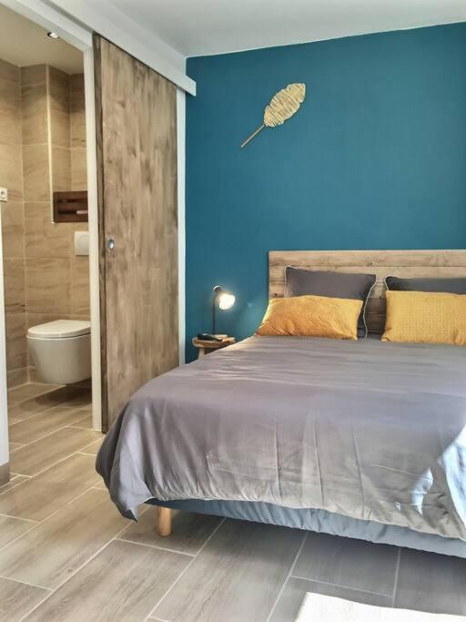 Bleu Lavande - Coquet Appartement Ambiance Village Istres Exteriör bild